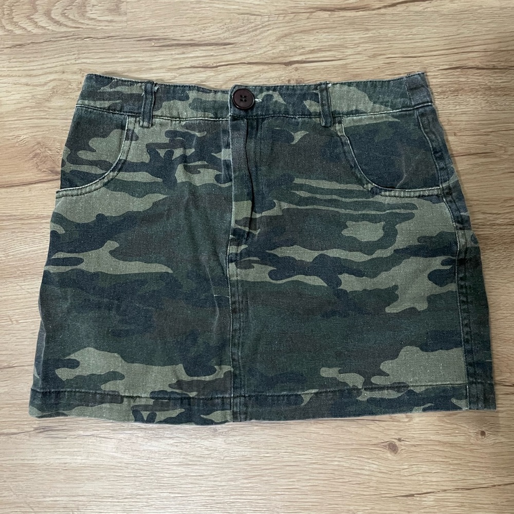 boutique camo denim mini skirt